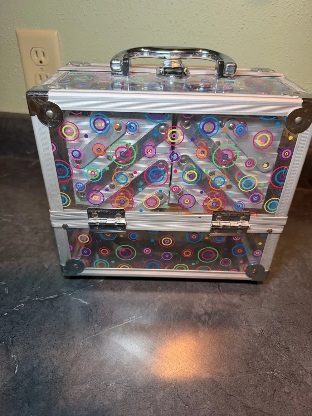 Tiered Caboodles Clear Acrylic Makeup Train Case circle multicolor